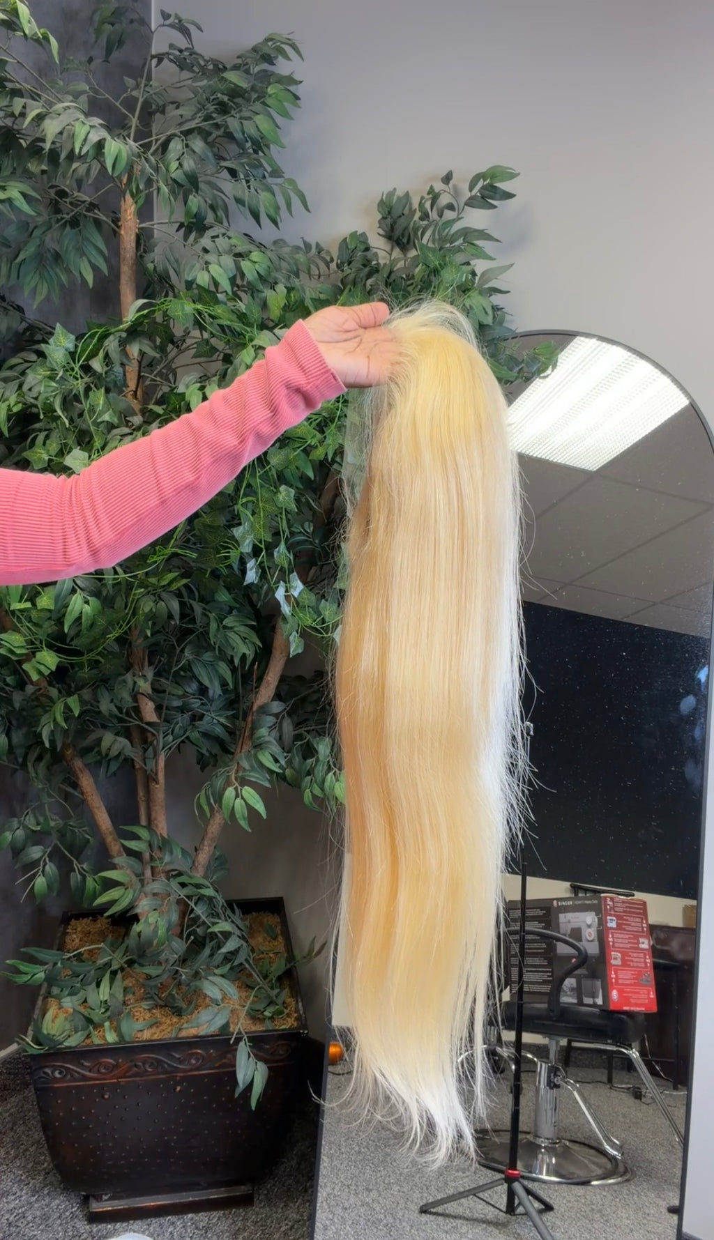 Blonde (613) Straight Frontal Wig