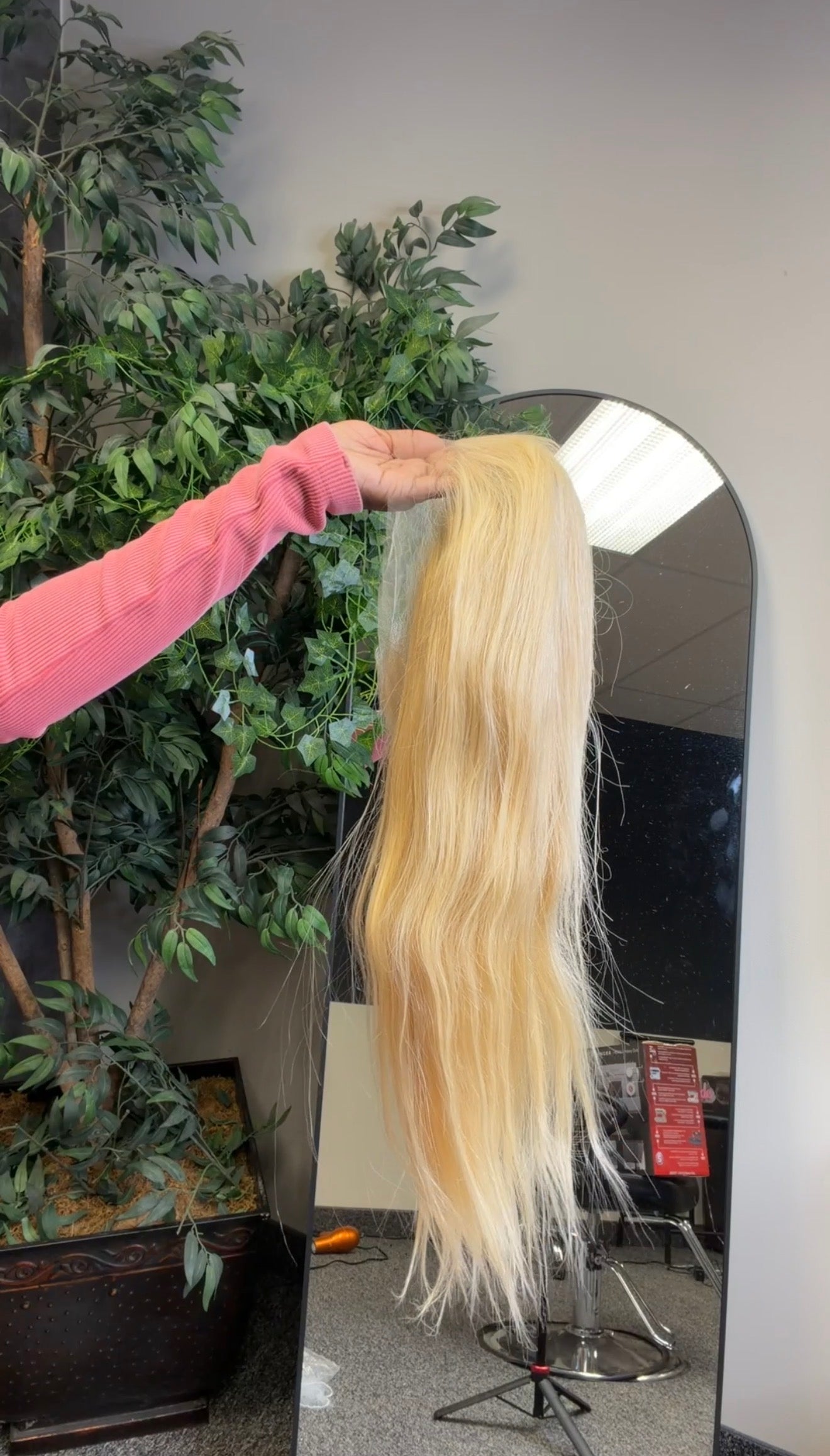 Blonde (613) Straight Frontal Wig