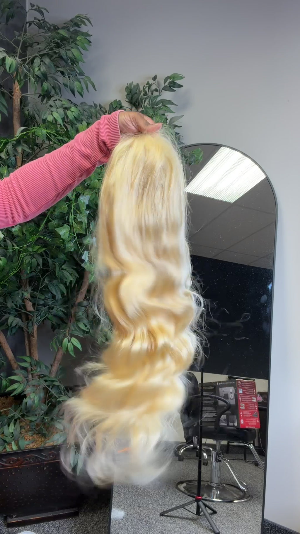 Blonde (613) Body Wave Frontal Wig